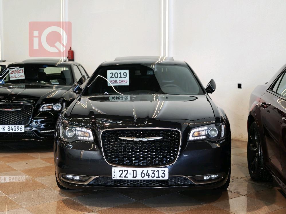 كرايسلر 300